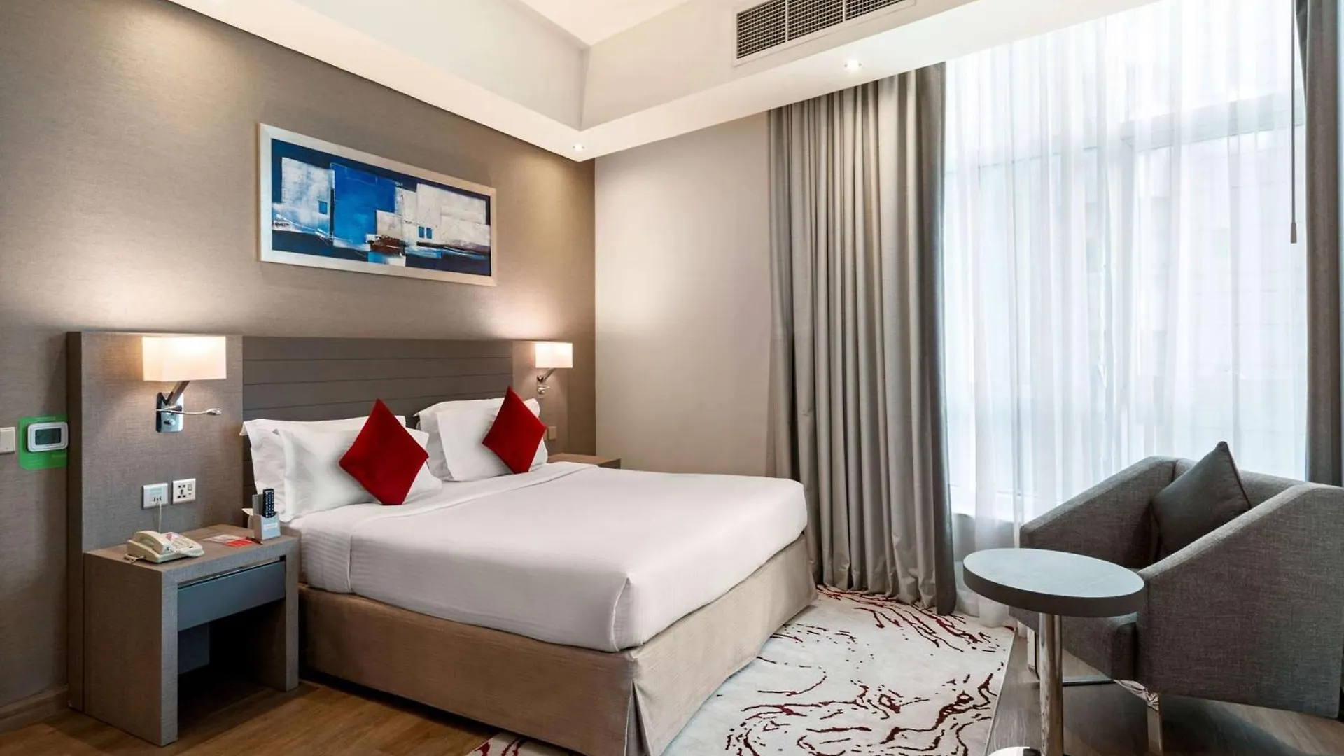 Ramada By Wyndham Dubai Barsha Heights Otel