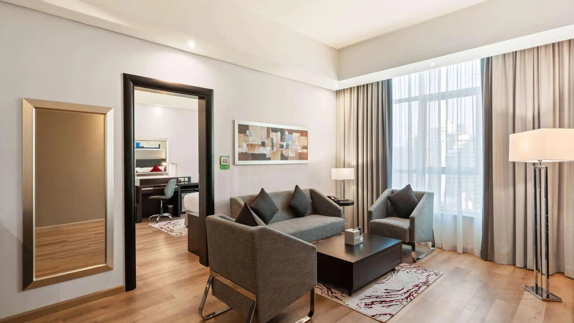 Ramada By Wyndham Dubai Barsha Heights Otel
