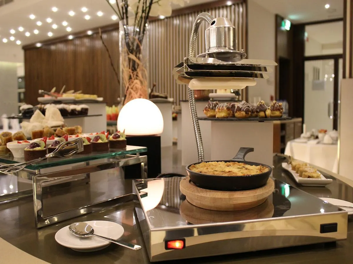 ****  Ramada By Wyndham Dubai Barsha Heights Otel Birleşik Arap Emirlikleri