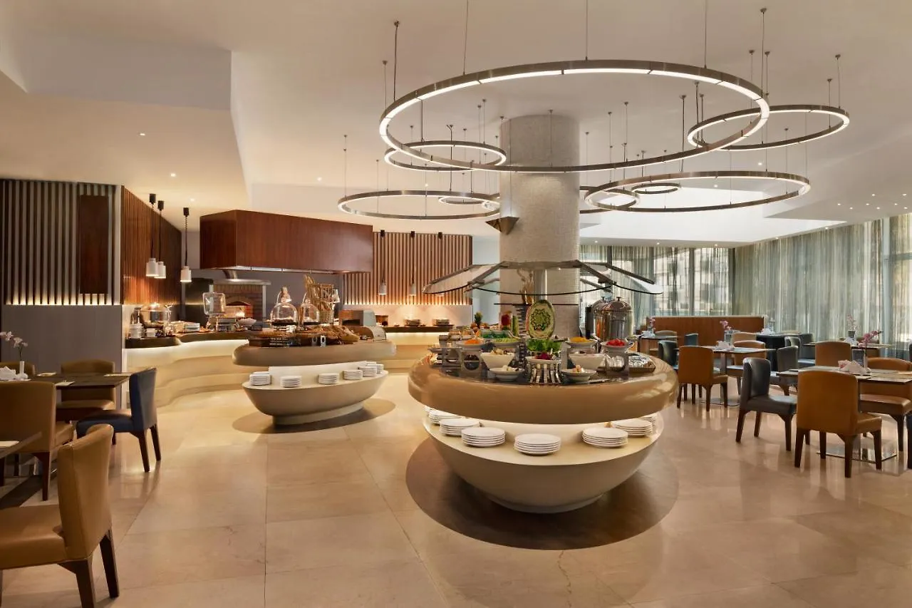 Ramada By Wyndham Dubai Barsha Heights Hotell