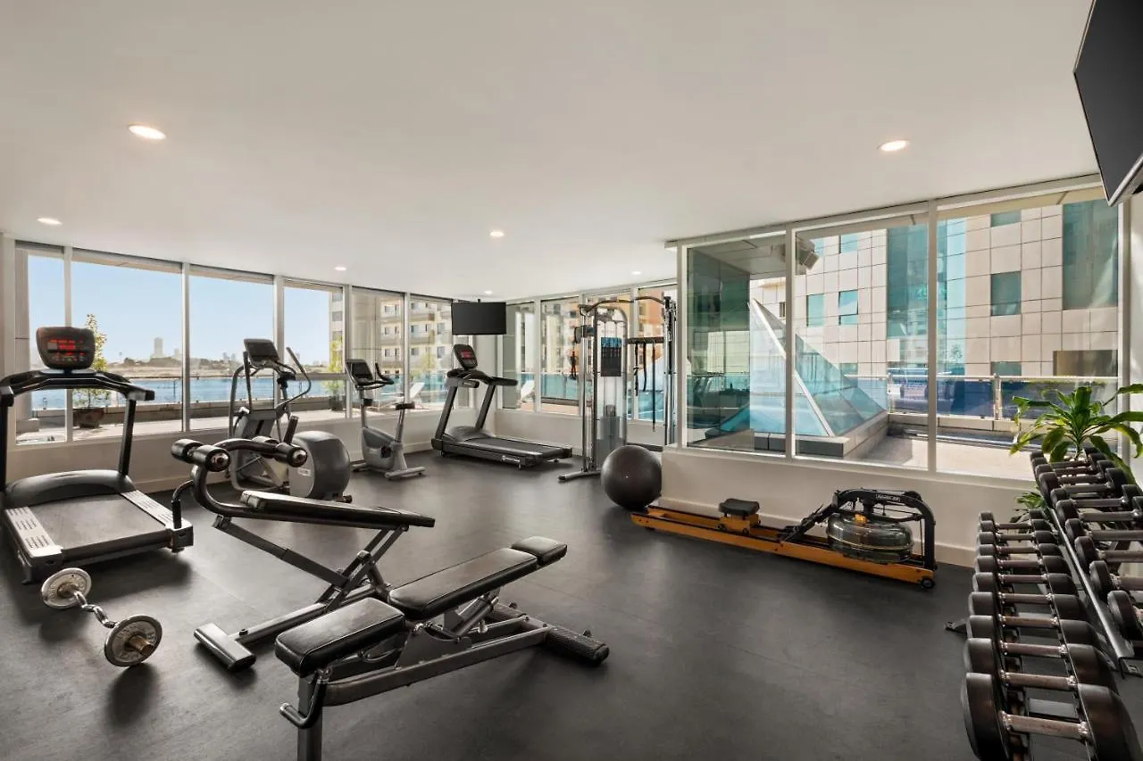 Ramada By Wyndham Dubai Barsha Heights Hotell 4*,